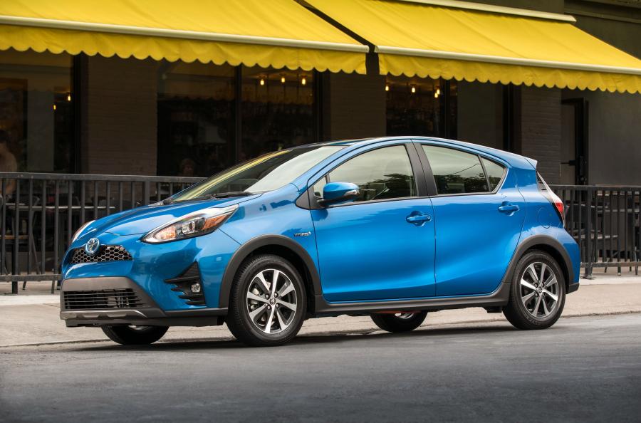  Toyota Prius c 2018 года  (фото 15 из 20)